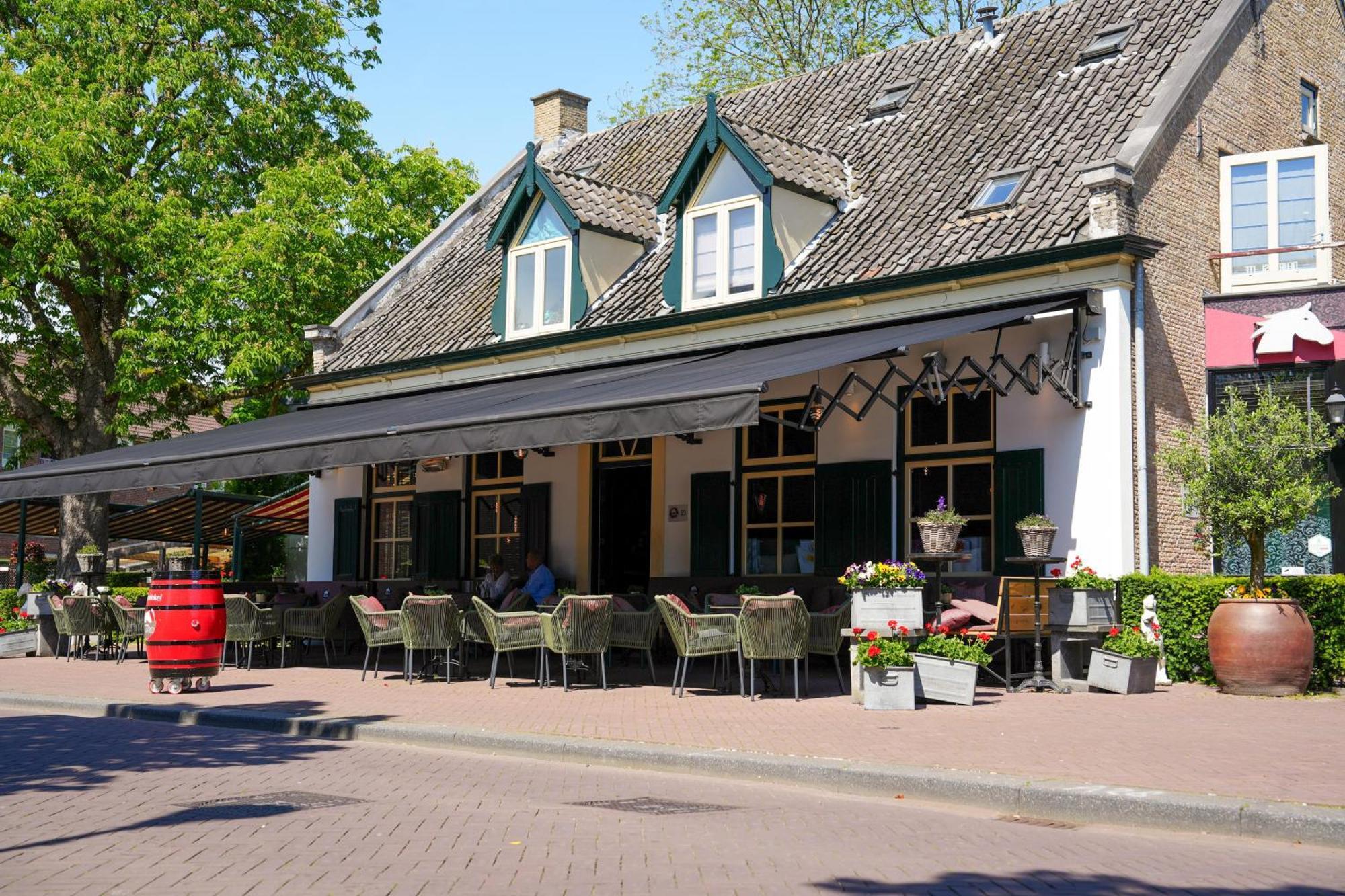 Hotel Het Witte Paard Etten-Leur Exterior photo